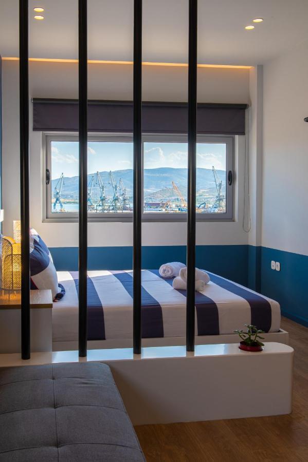 Central Marine Flat Волос Екстериор снимка